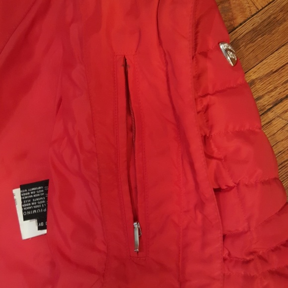 SOLD-POSTCARD Genuine Red Down Ski Jacket - Size 4 - Picture 3 of 8